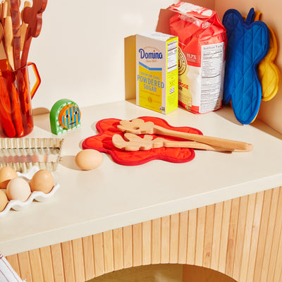 Serving Friends Pot Holder - Red