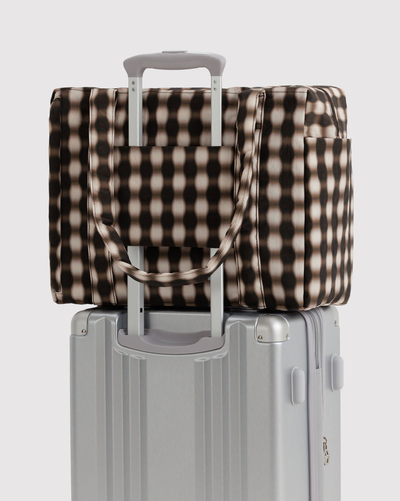 Cloud Carry-On Bags - Blurred Brown Gingham