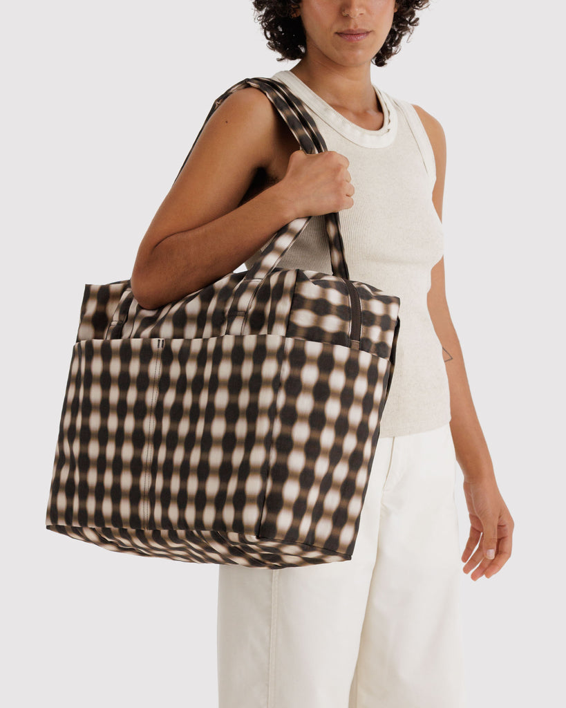 Cloud Carry-On Bags - Blurred Brown Gingham