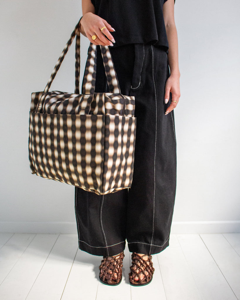 Cloud Carry-On Bags - Blurred Brown Gingham