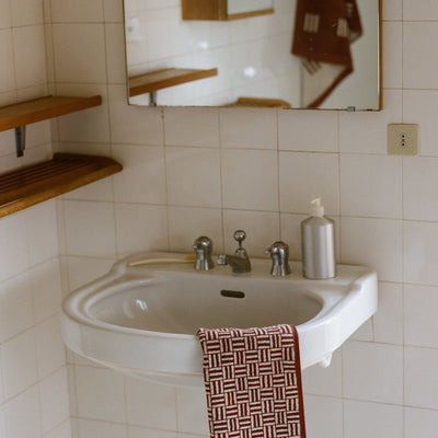 Torrens Hand Towel - Mudbrick & Crème
