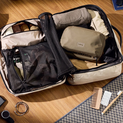 Hanging Toiletry Kit - Black