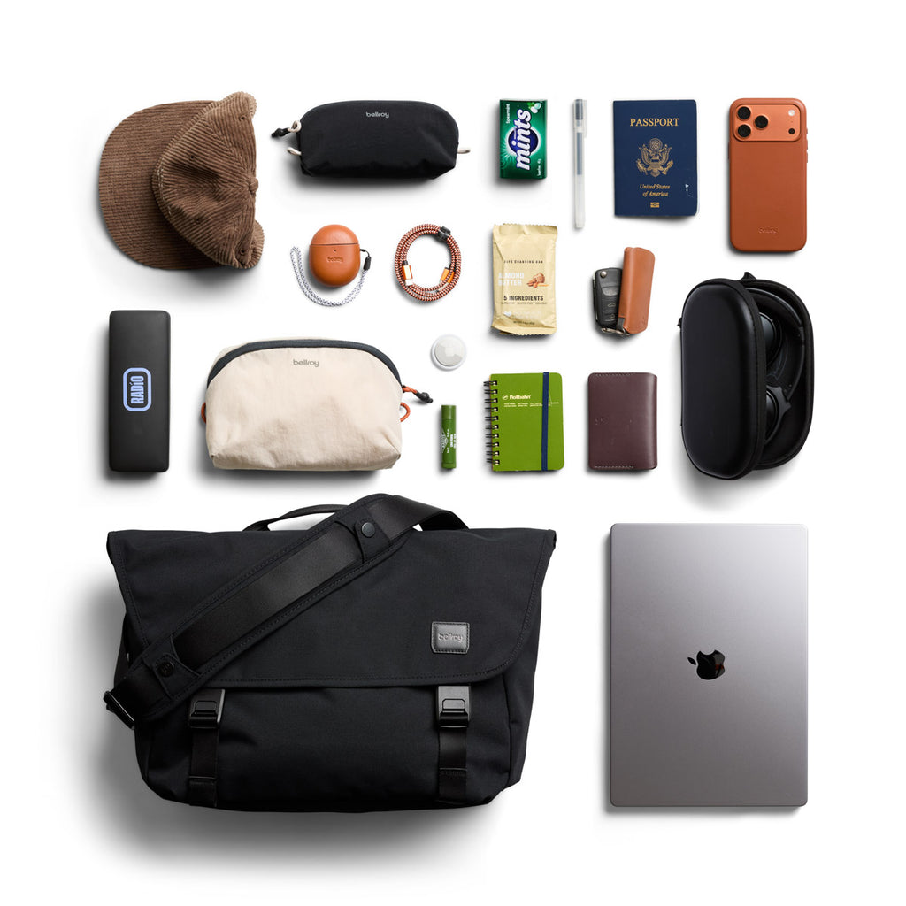 Classic Messenger Bag - Black