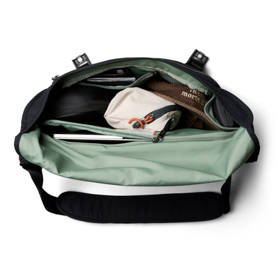 Classic Messenger Bag - Black