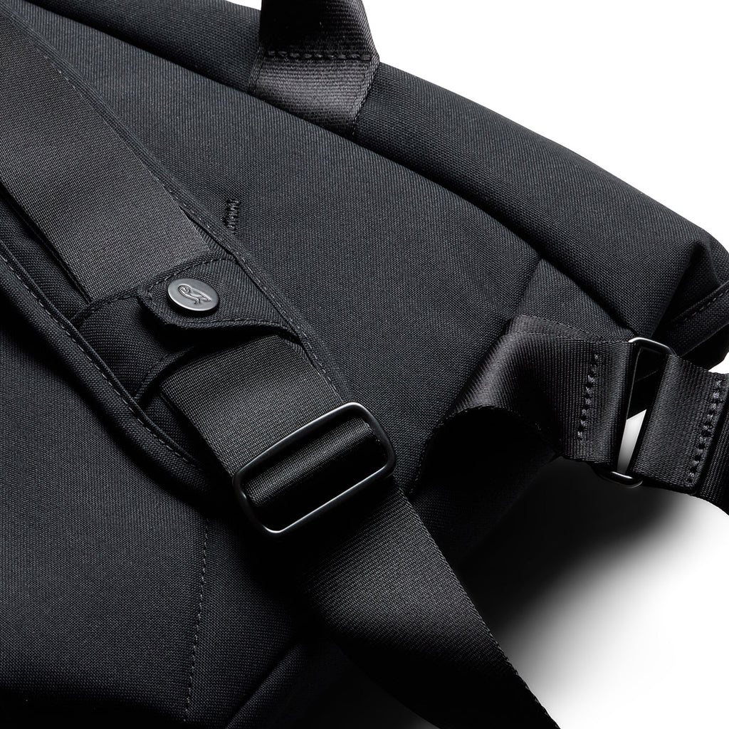 Classic Messenger Bag - Black