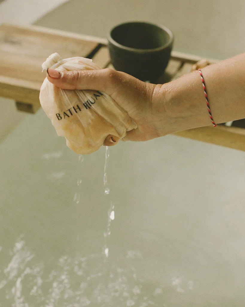Japanese Cypress Bath Flakes - Hinoki
