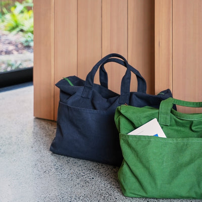 Marlo Contrast Overnight Bag - Blue Black