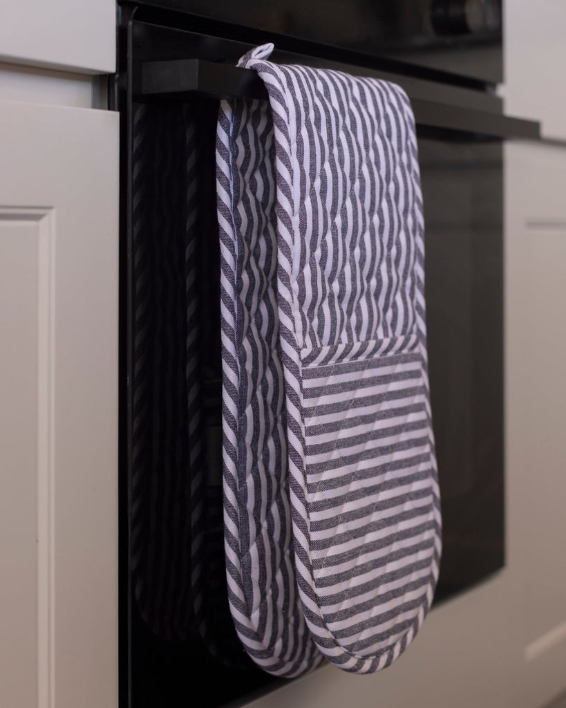 Double Oven Glove - Navy Classic Stripe