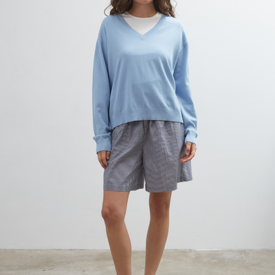 Studio V-Neck - Sky