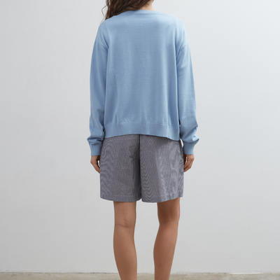 Studio V-Neck - Sky