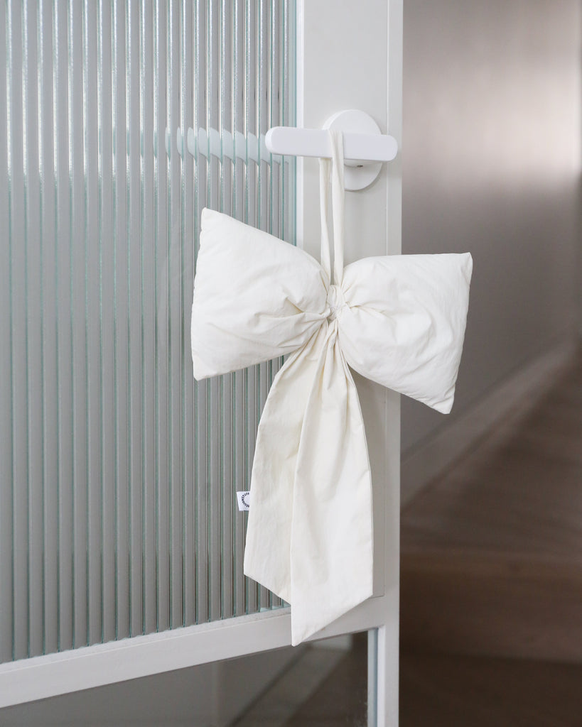 Hanging Bow Decoration - Cream