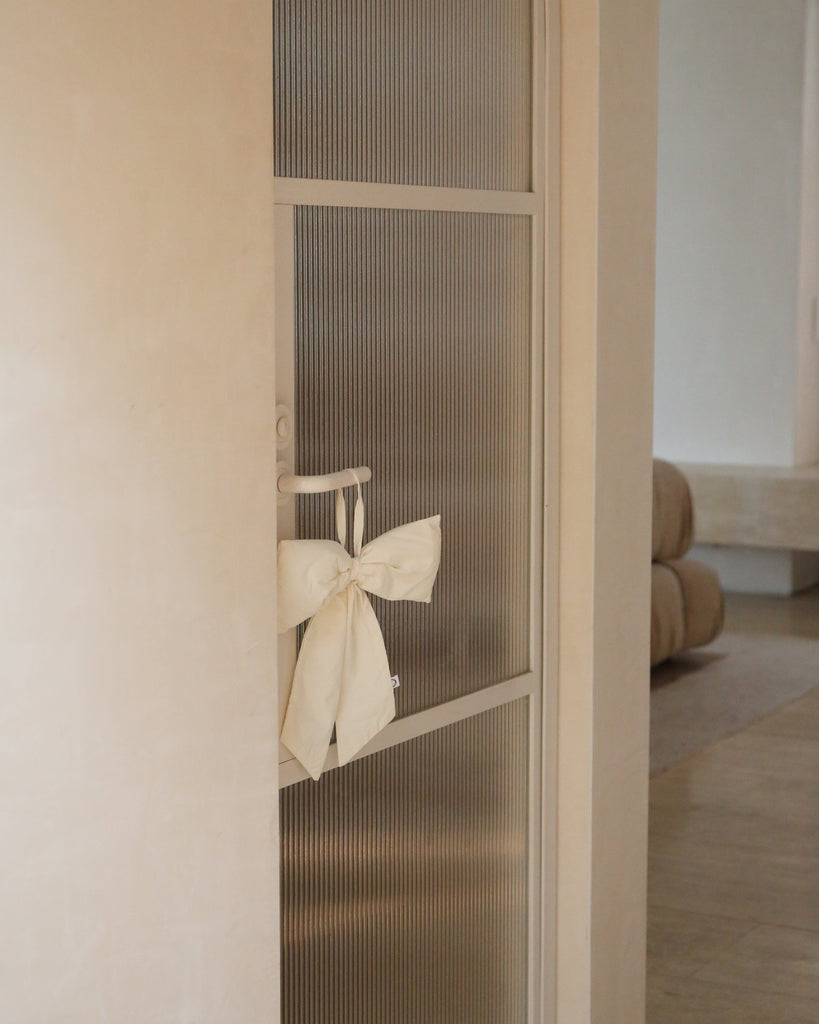 Hanging Bow Decoration - Cream