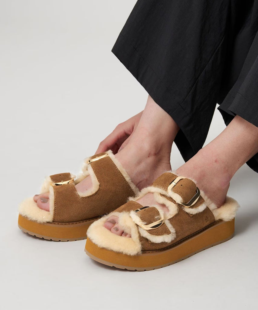 Cabello Slides - Chestnut