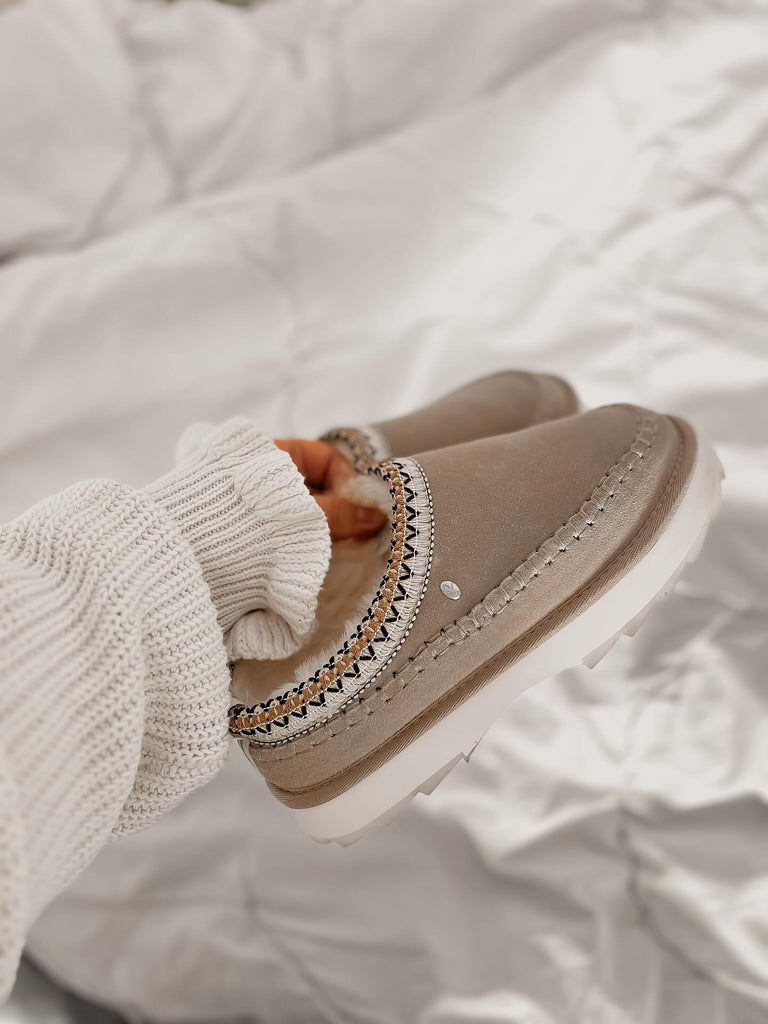 Sharky Adventure Scuff - Sand