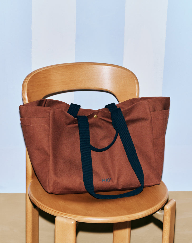 Logo Weekend Bag - Milk Chocolate