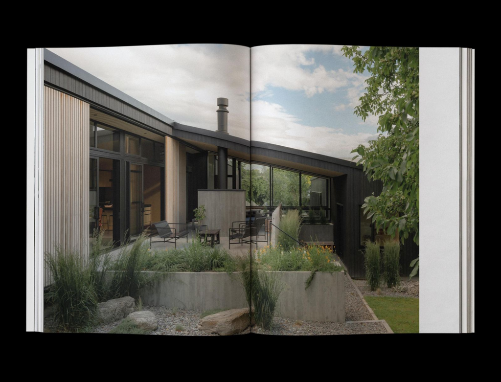 Here Magazine - Issue 32