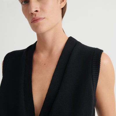 Elworthy Vest