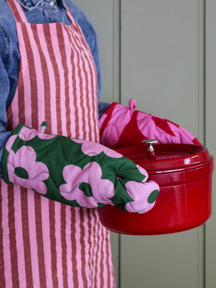 Flowerbed Oven Mitt
