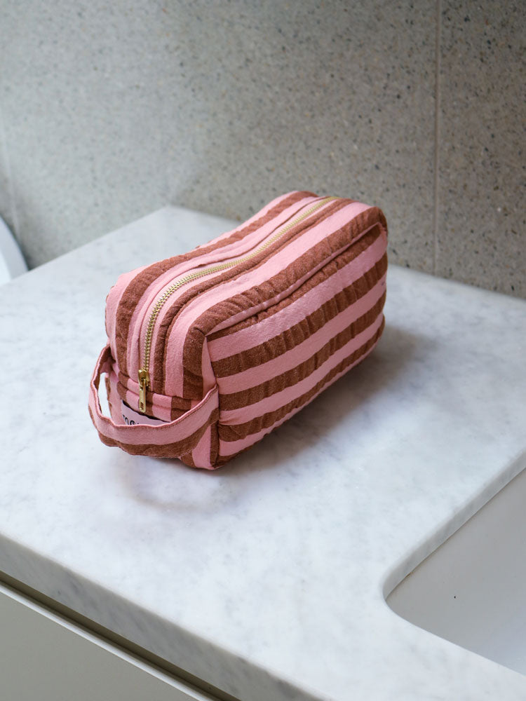 Sundae Seersucker Dopp Kit