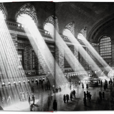 New York. Portrait of a City