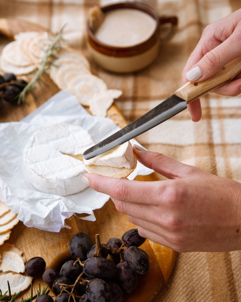 No. 1 Knife - The Spread