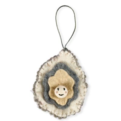 Christmas Decoration - Oyster
