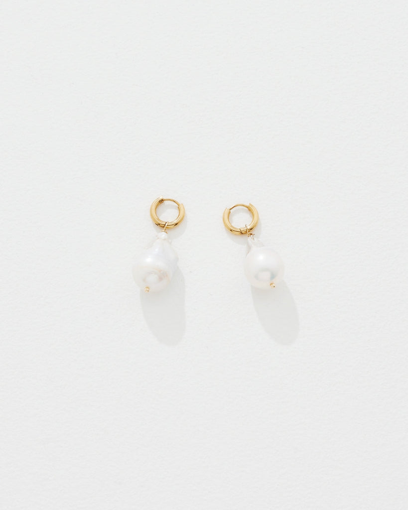 Oviedo Pearl Earrings