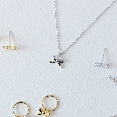 Bow Necklace