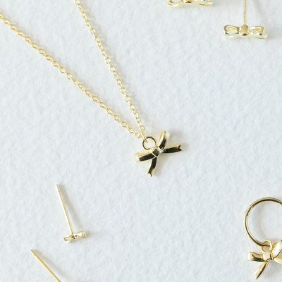 Bow Necklace