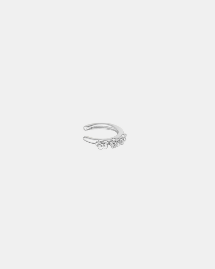 Daisy Chain Ear Cuff