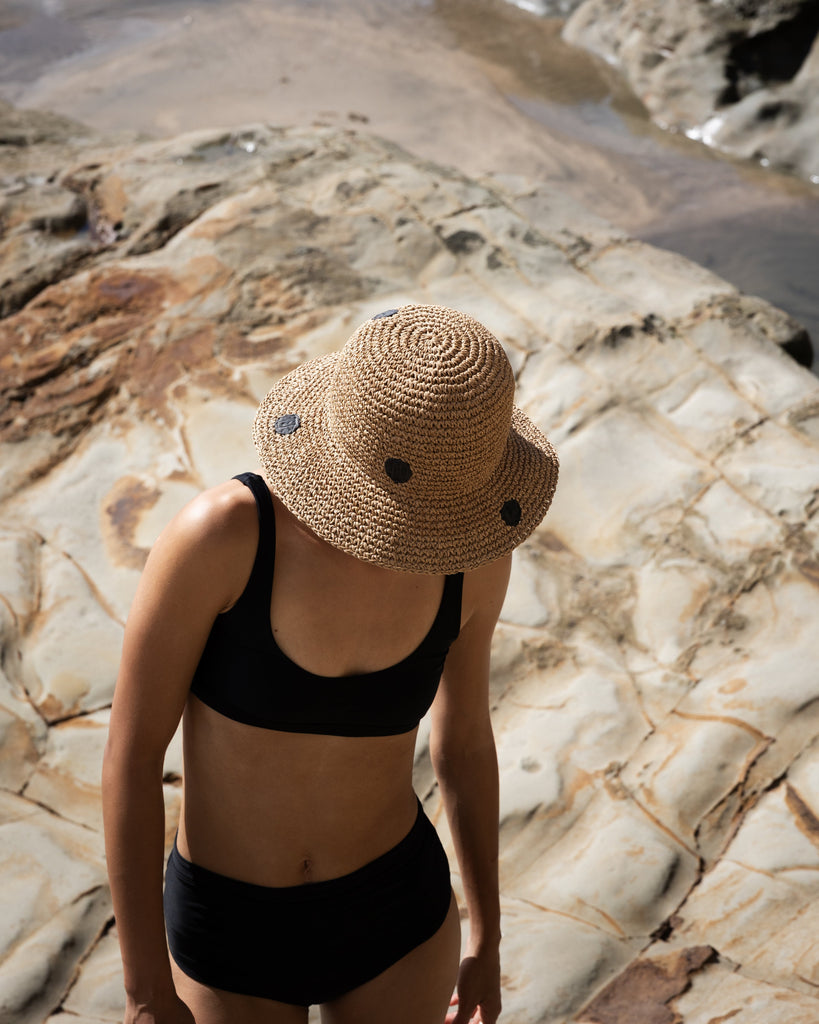 So Relaxed Spots Hat