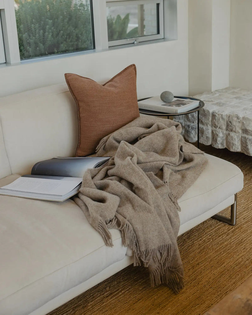 NZ Lambswool Throw - Nevis Oak