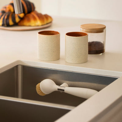 Dish Brush with Magnetic Stand - White